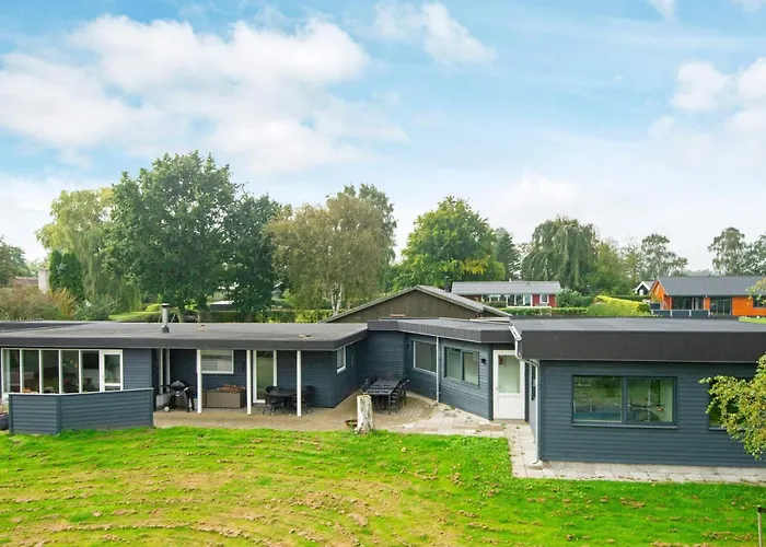 4 Star In Juelsminde Holiday home *